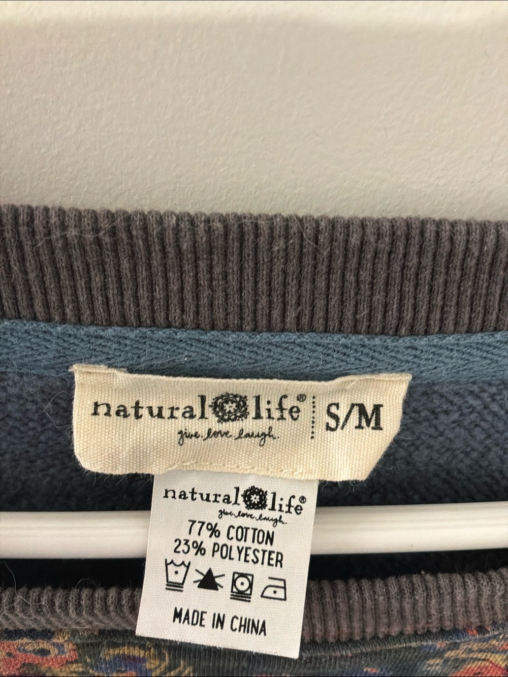 NATURAL LIFE Floral Oversized Floral Sweatshirt- Reversible - Picture 5 of 6